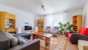 Priestranný 4-izbový dom s pozemkom 1652 m2 | Turňa n/B - fotografia 1