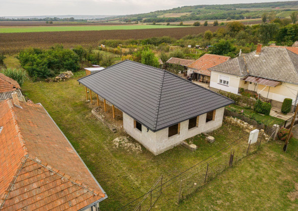 Rozostavaný rodinný dom | Aszaló