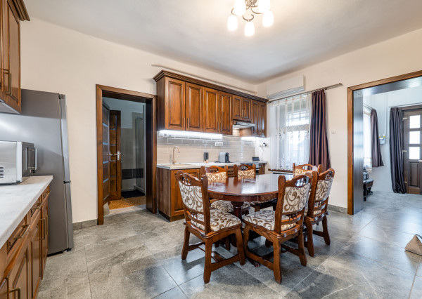 Kompletne zrekonštruovaný dom na pozemku 2000m2 | Komjáti
