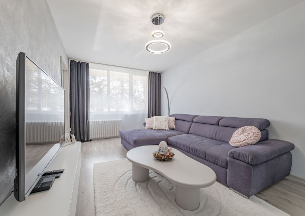 Na predaj 3-izbový byt 71 m2 so zariadením | Moldava n/B