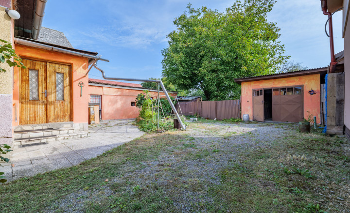 Na predaj 3-izb. rodinný dom, garáž a 30a pozemok | Moldava - fotografia 17