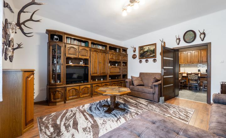 Kompletne zrekonštruovaný dom na pozemku 2000m2 | Komjáti - fotografia 8