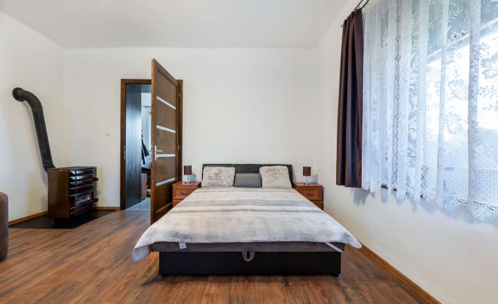 Kompletne zrekonštruovaný dom na pozemku 2000m2 | Komjáti - fotografia 11