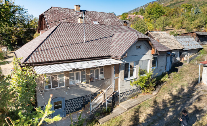 2-izbový rodinný dom po čiastočnej rekonštrukcii | Hrhov