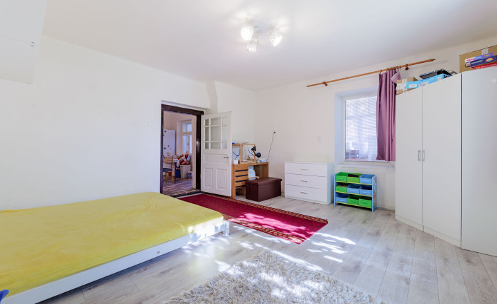 2-izbový rodinný dom po čiastočnej rekonštrukcii | Hrhov - fotografia 7