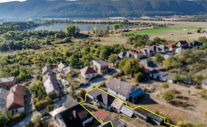 2-izbový rodinný dom po čiastočnej rekonštrukcii | Hrhov - fotografia 22