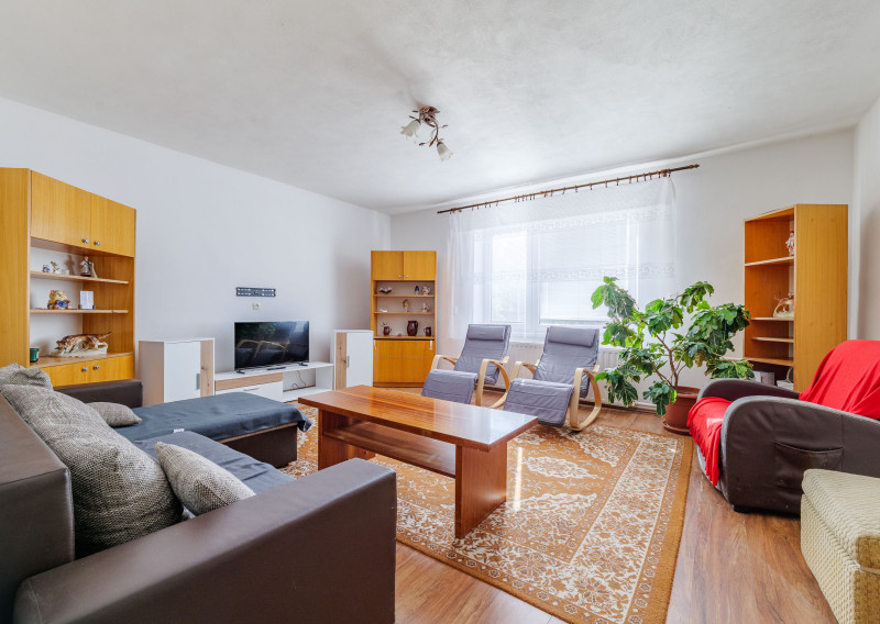 Priestranný 4-izbový dom s pozemkom 1652 m2 | Turňa n/B
